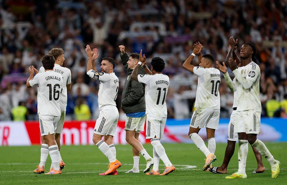 皇马阵容缺失！队长右膝手术，球队应该如何弥补？